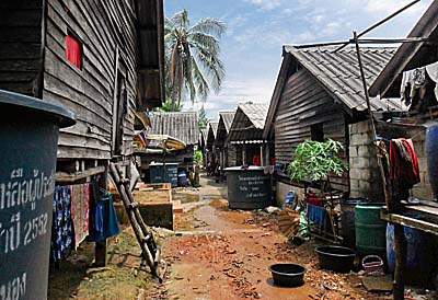 Moken Village on Ko Chang by Asienreisender